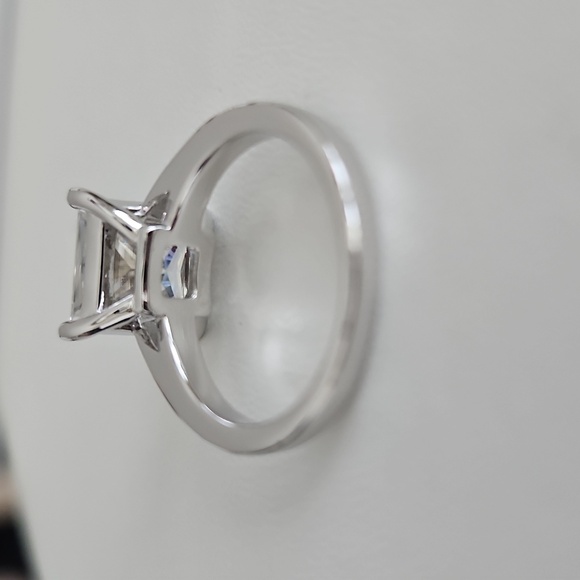 4ct Princess Cut Moissanite Solitaire Band - Picture 5 of 6